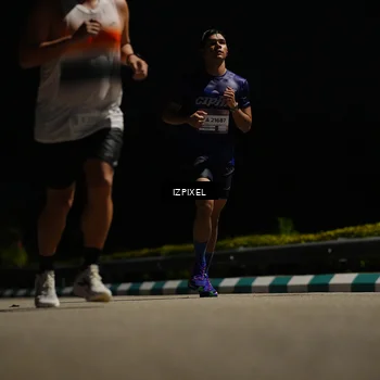 Runner Photo 7317753