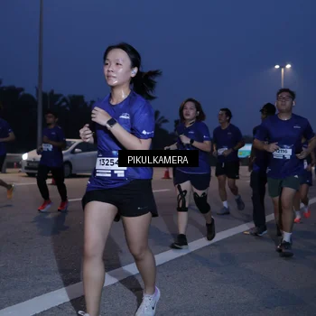 Runner Photo 7317793