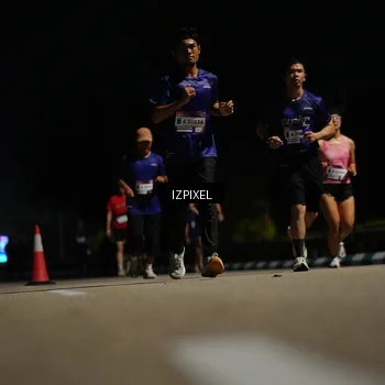 Runner Photo 7317835