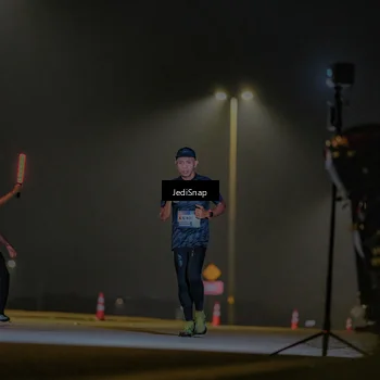 Runner Photo 7317854