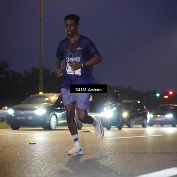 Runner Photo 7317864