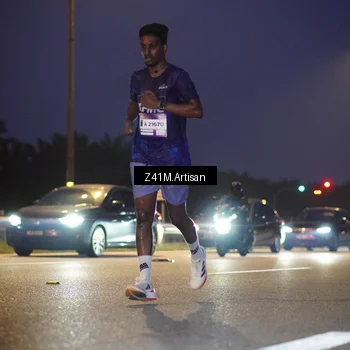 Runner Photo 7317901
