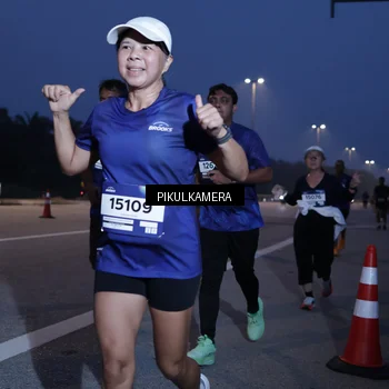 Runner Photo 7317950