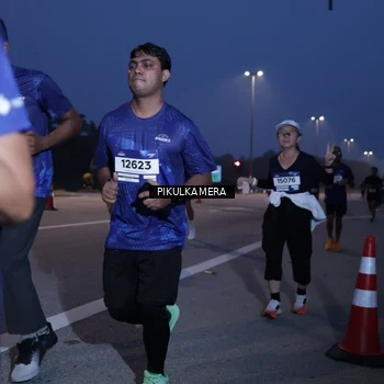Runner Photo 7317975
