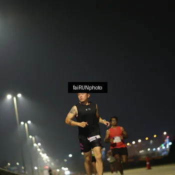 Runner Photo 7317976