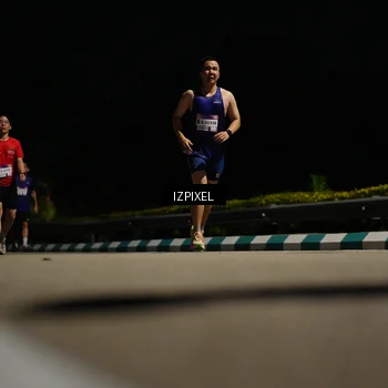 Runner Photo 7317991
