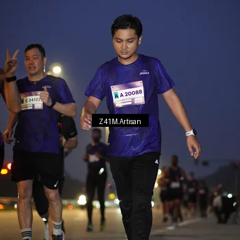Runner Photo 7318018