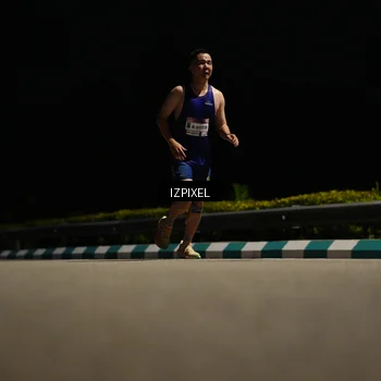 Runner Photo 7318031