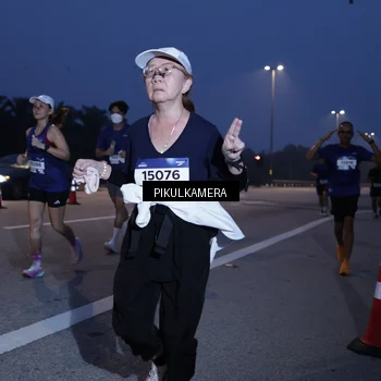 Runner Photo 7318036