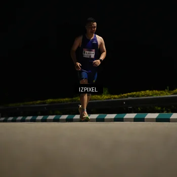 Runner Photo 7318039