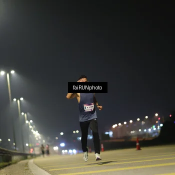 Runner Photo 7318042