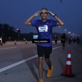Runner Photo 7318044
