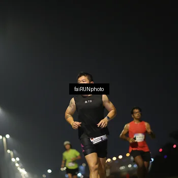 Runner Photo 7318049