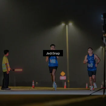 Runner Photo 7318089