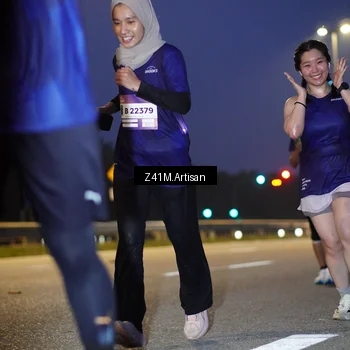 Runner Photo 7318100