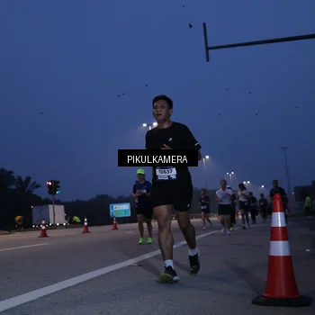 Runner Photo 7318105