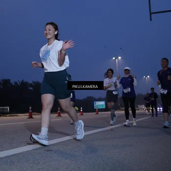 Runner Photo 7318179