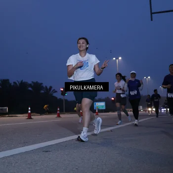 Runner Photo 7318187