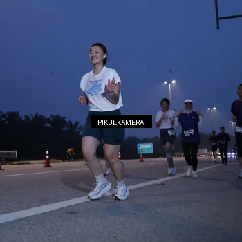 Runner Photo 7318188