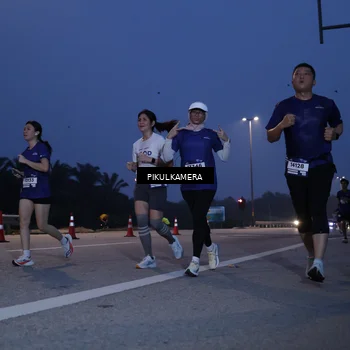 Runner Photo 7318204