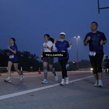 Runner Photo 7318205