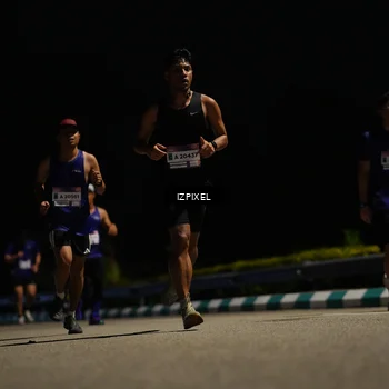 Runner Photo 7318218