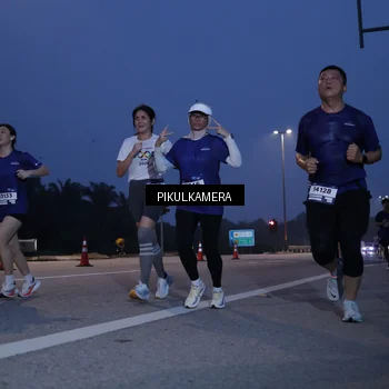 Runner Photo 7318246
