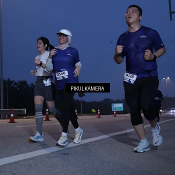 Runner Photo 7318287