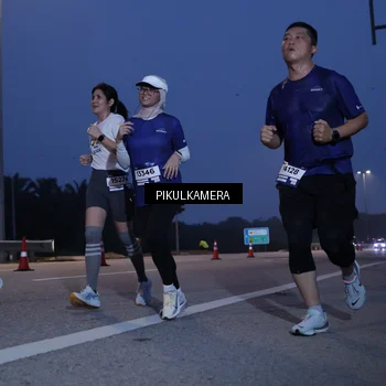 Runner Photo 7318290