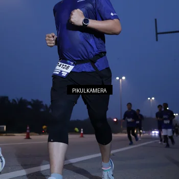 Runner Photo 7318298