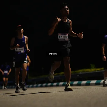 Runner Photo 7318299