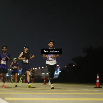 Runner Photo 7318320