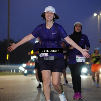 Runner Photo 7318368