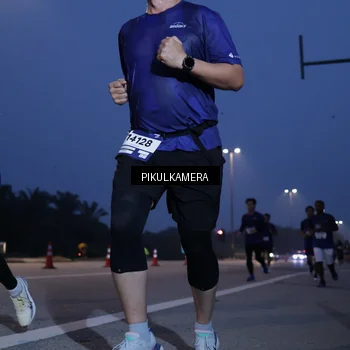 Runner Photo 7318371