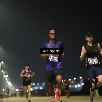 Runner Photo 7318390