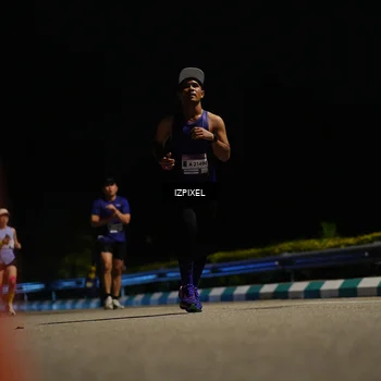 Runner Photo 7318392