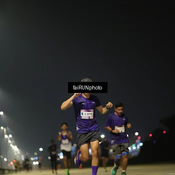 Runner Photo 7318393