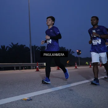 Runner Photo 7318395