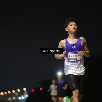 Runner Photo 7318428