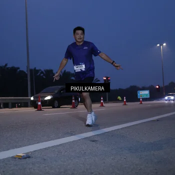 Runner Photo 7318439