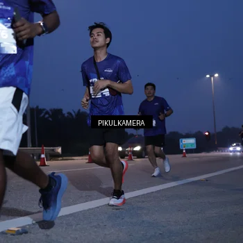 Runner Photo 7318442