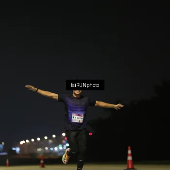 Runner Photo 7318454