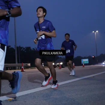 Runner Photo 7318455