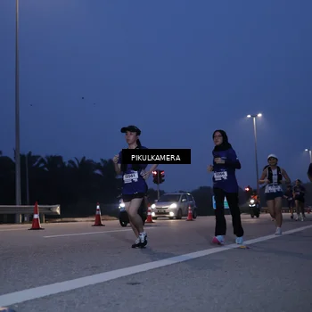 Runner Photo 7318487