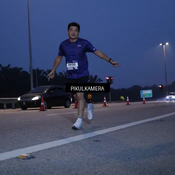Runner Photo 7318513