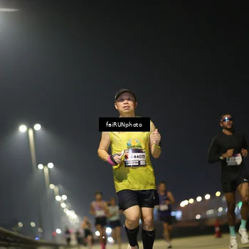 Runner Photo 7318543