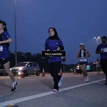 Runner Photo 7318561