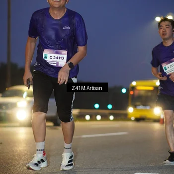 Runner Photo 7318591