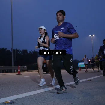 Runner Photo 7318606