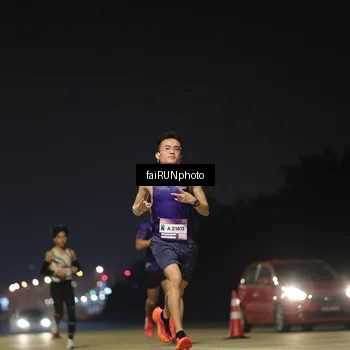 Runner Photo 7318628